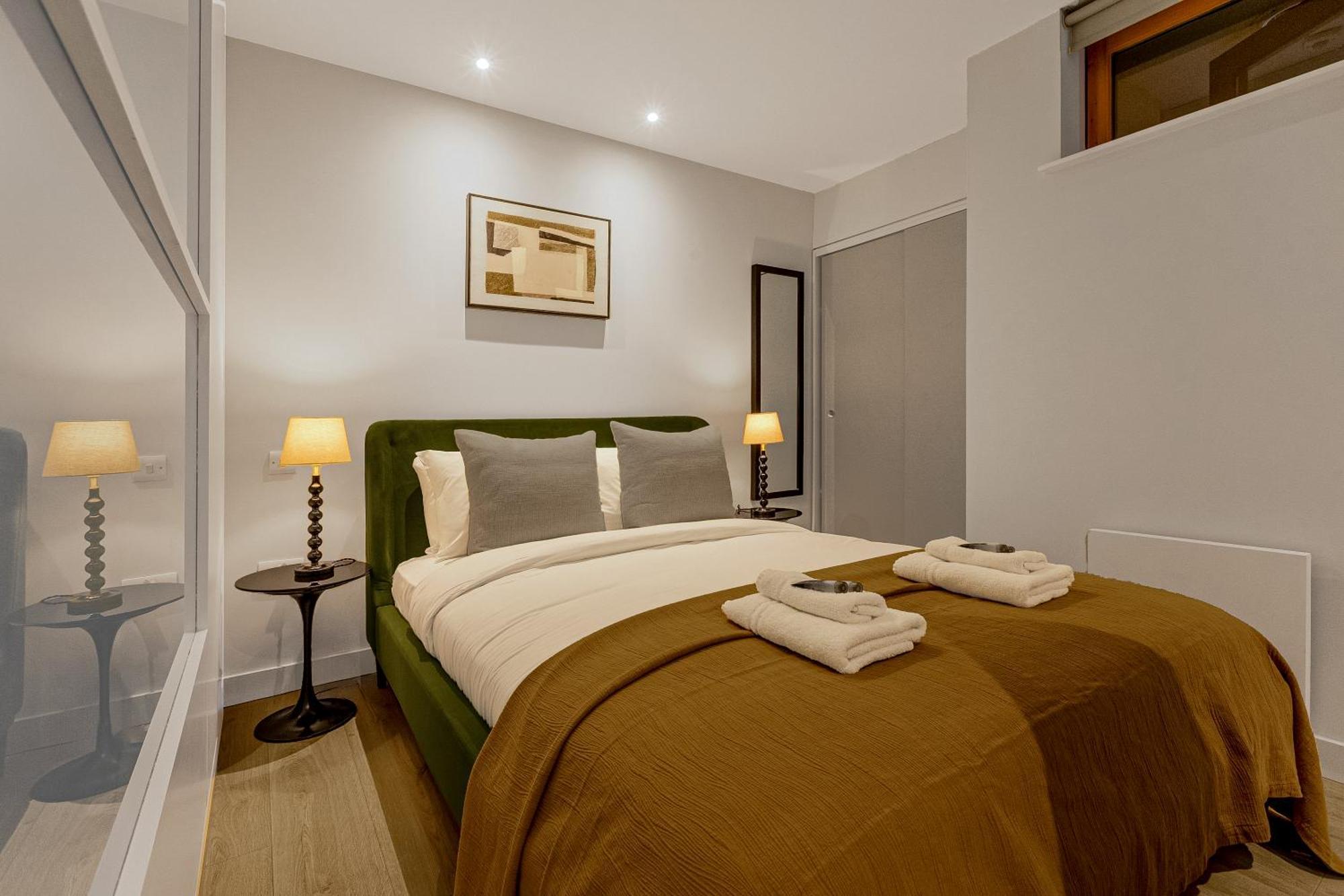 Central Servised Apartments On Artillery Lane London Exteriör bild